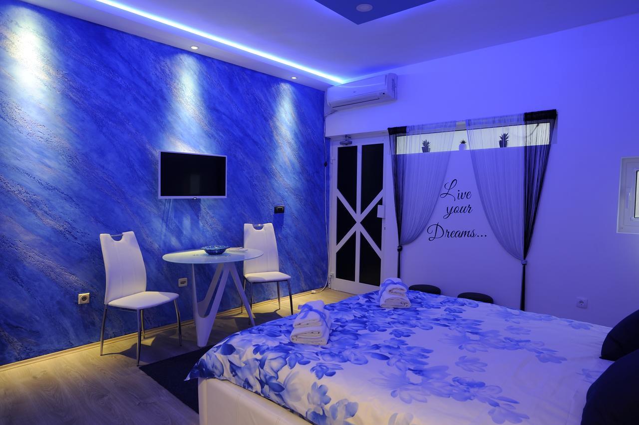 Apartment Rinaldi Lux Belgrado Exterior foto