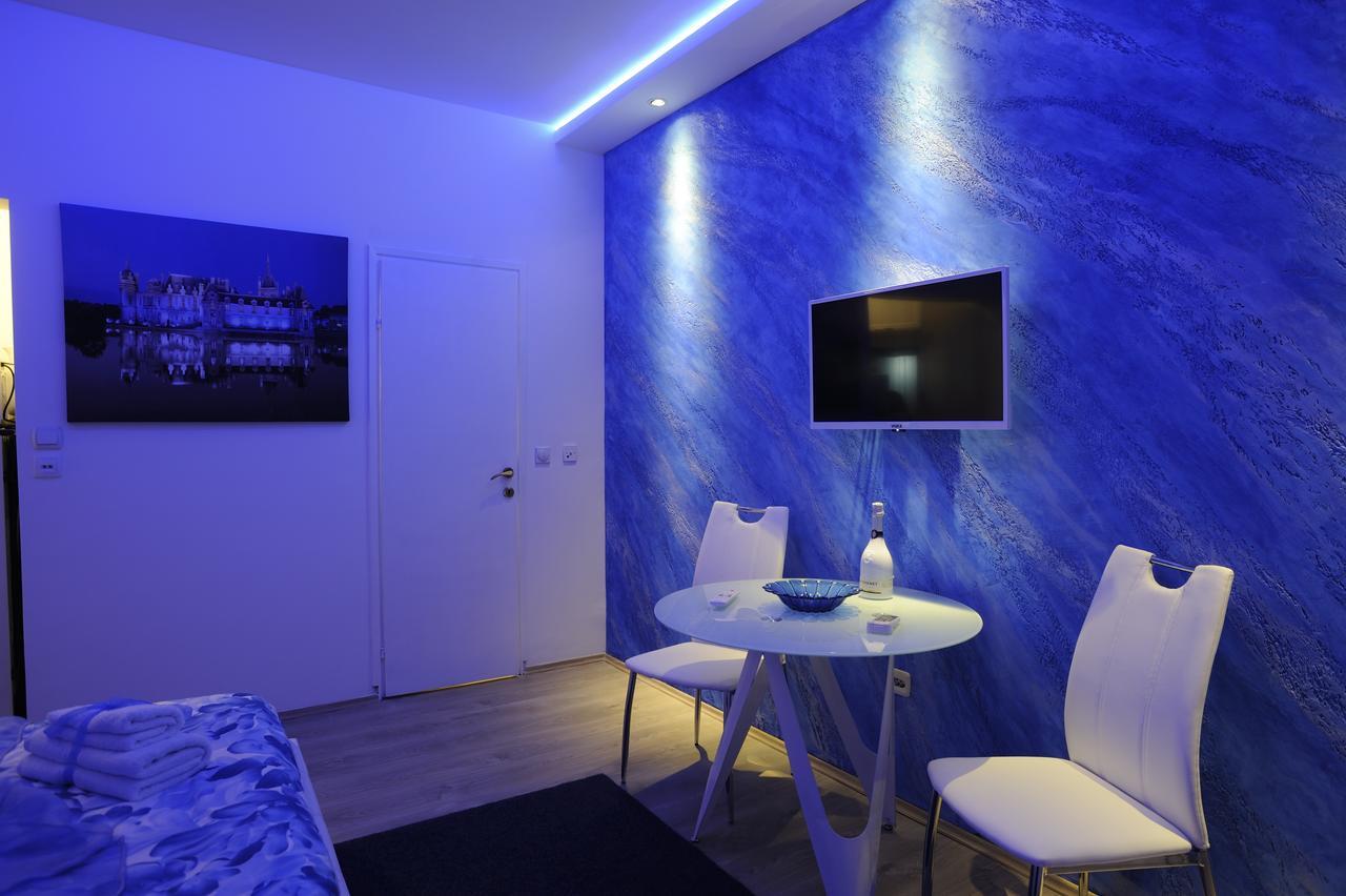 Apartment Rinaldi Lux Belgrado Exterior foto
