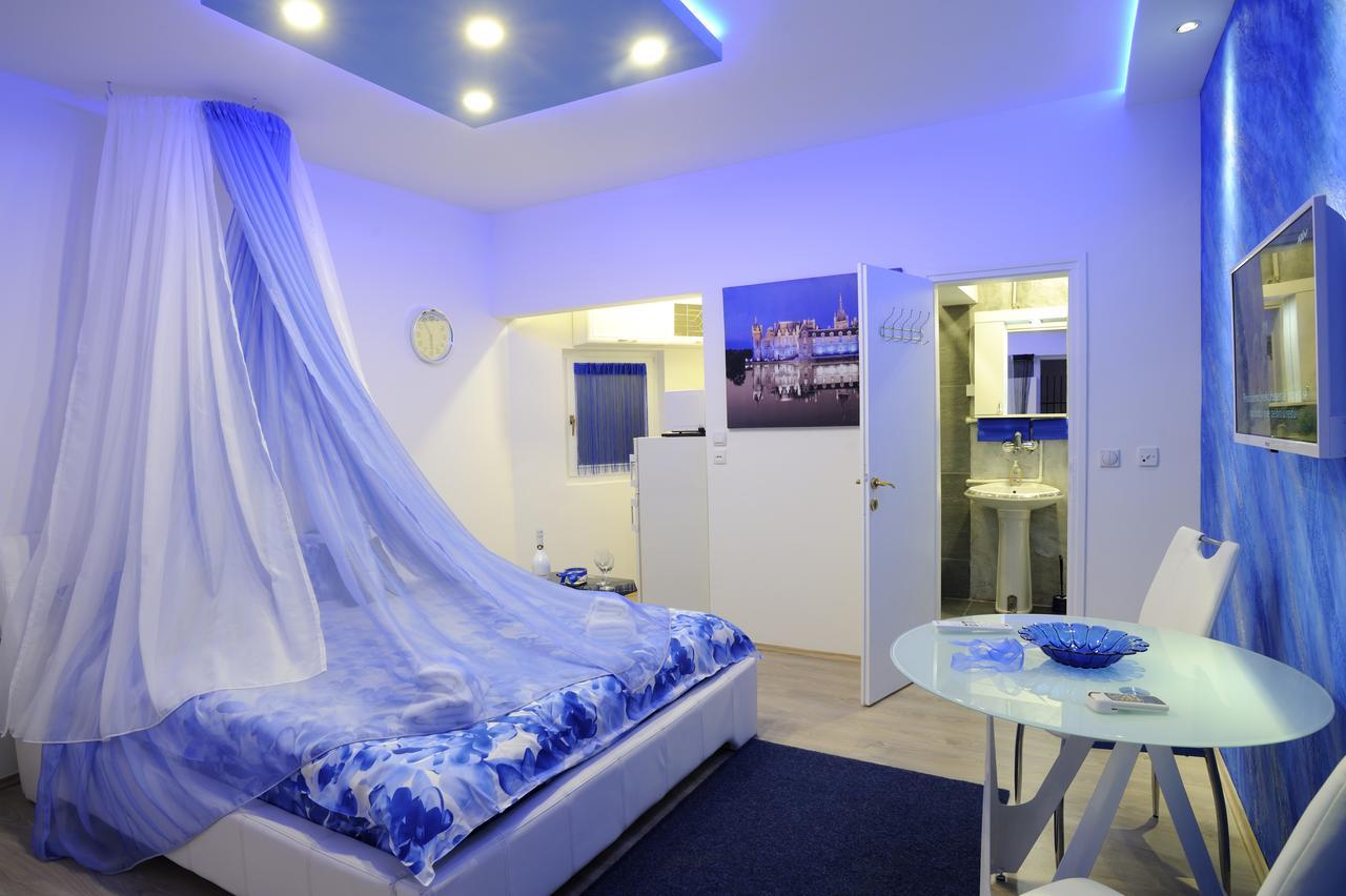 Apartment Rinaldi Lux Belgrado Exterior foto